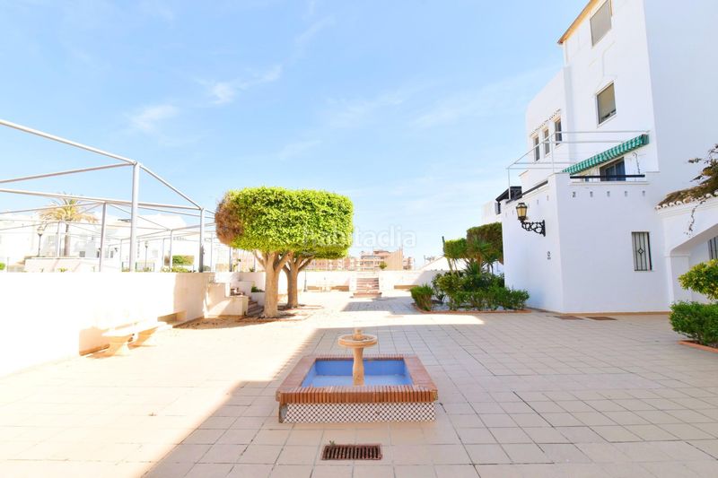 Foto bcef681b-d9f1-416b-8771-c013795cb2e9. Pis amb aparcament piscina a Almerimar Ejido (El)