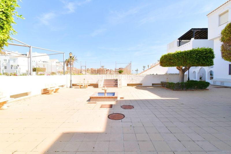 Foto bcd65c25-9ebc-4c85-8023-9fb28db324ab. Pis amb aparcament piscina a Almerimar Ejido (El)