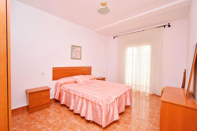 Foto 3810a8dd-665d-4982-afc4-3722db393449. Casa amb aparcament a Ejido centro Ejido (El)