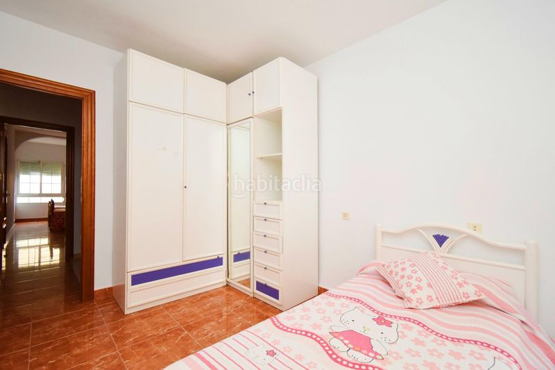Foto a22e64a9-ce40-45cb-b6ee-db0ae1c4d45e. Casa amb aparcament a Ejido centro Ejido (El)