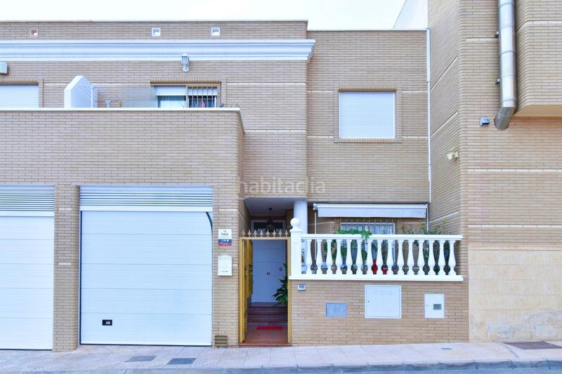 Foto bf638ff6-c947-437b-8871-0ef91896d61a. Casa amb aparcament a La Gangosa Vícar