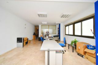 Bureau à Pabellón - Estación - El Corte Inglés. Oficina de 222m en la plaza mayor