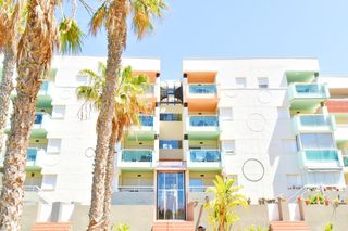 Appartement à Almerimar. Piso en el residencial palm beach almerimar! oportunidad de merc