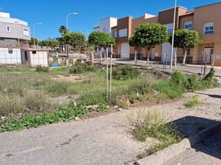 Terreny residencial a Santo Domingo. Se vende parcela en esquina en santo domingo zona lidl