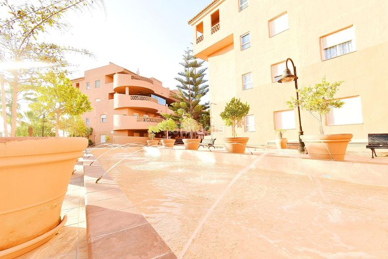 Foto df1632d8-40fc-4677-b437-467d73f128b1. Pis amb piscina a Almerimar Ejido (El)