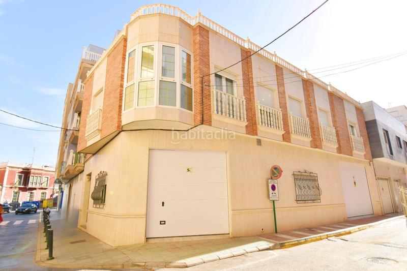 Foto 0bc7139c-9ca5-4a16-bd37-23422ec82951. Casa con parcheggio in Adra