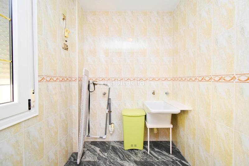 Foto 23df713c-7e17-478c-9982-d24cd8646877. Casa con parcheggio in Adra