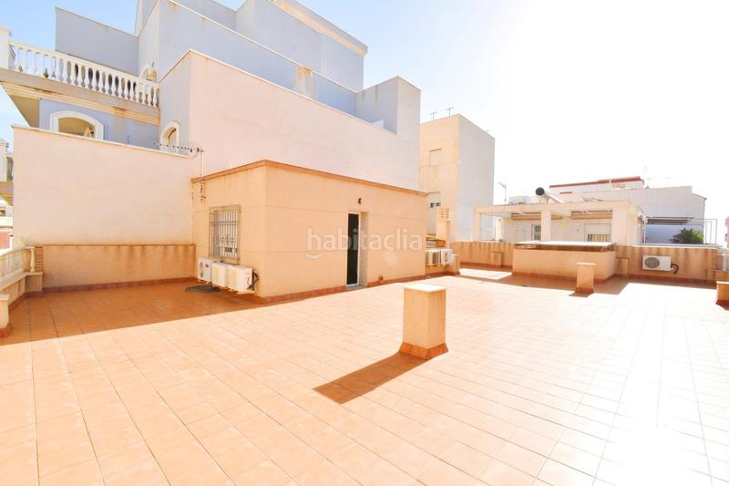 Foto b183bd8c-6774-45cc-b309-f391af2329f3. Casa con parcheggio in Adra