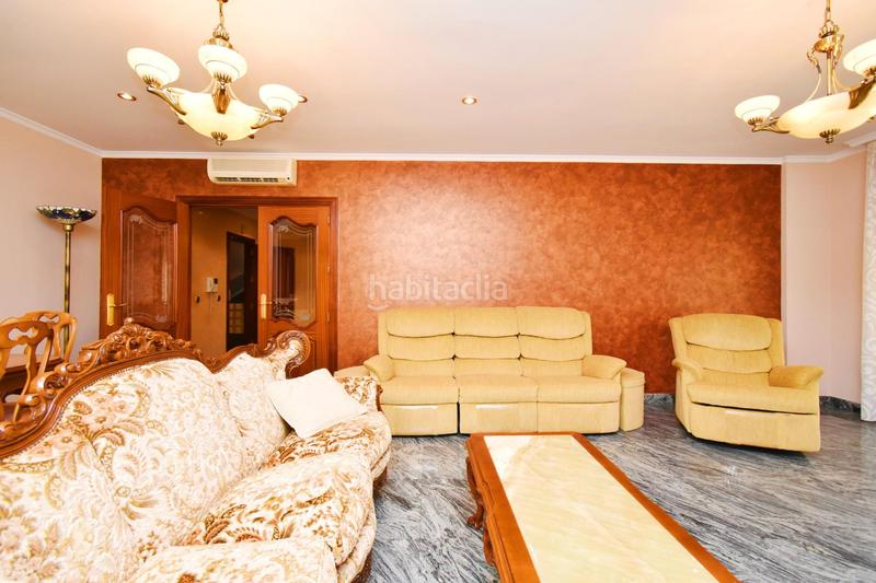 Foto fcd7d5f6-b1d9-47d9-8ff3-9f317d2d3b9d. Casa con parcheggio in Adra