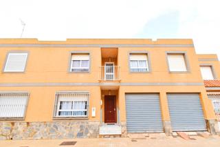 Casa a Santo Domingo. Dúplex en santo domingo!!!!