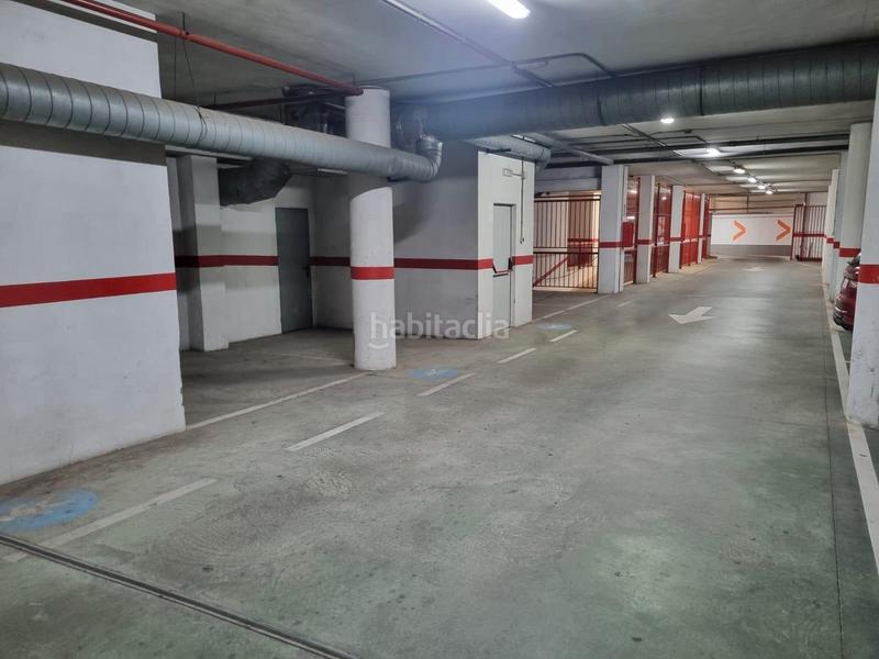 Foto 3499ee24-d5b2-49e9-ae6e-ba3a41431f53. Parking moto dans Ejido centro Ejido (El)