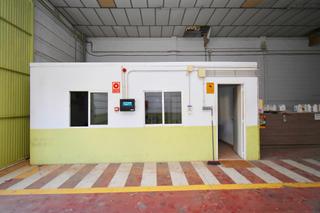 Nau industrial a Santa María del Águila. Nave en el polígono de la redonda