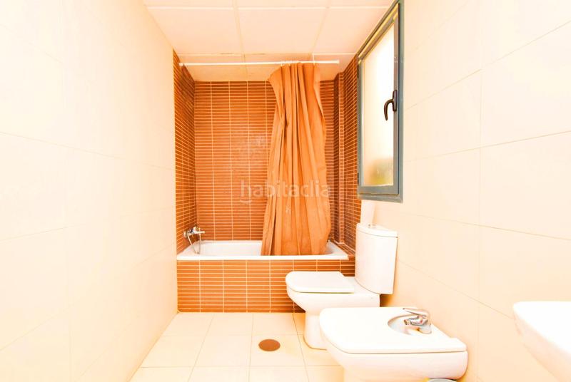 Foto a7cd8d25-9004-4929-9880-6b24cdc889dd. Pis a Ejido centro Ejido (El)