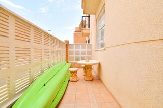 Casa a Plaza de la Luz. Dúplex reformada en ejido norte