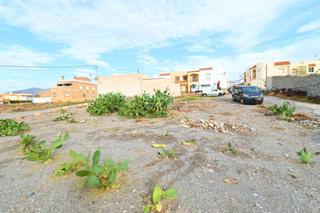 Terreny residencial a Adra. Solar en la curva - adra