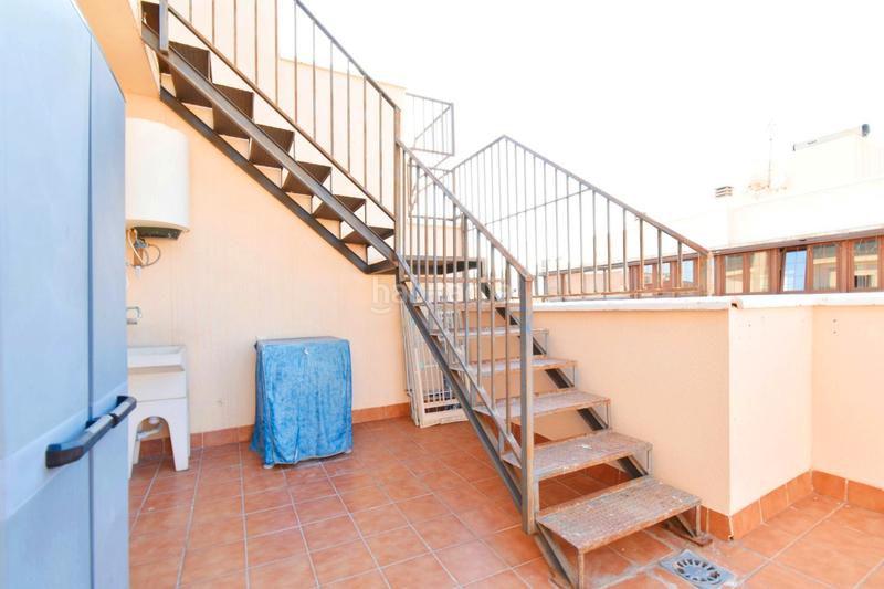 Foto 31101a8e-8e51-44d5-b615-cbd1845e17e8. Ático  con terraza, garaje y trastero en Ejido Sur Ejido (El)