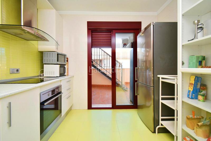 Foto 7bd2d66d-4314-41cd-8746-1d43c1674488. Ático  con terraza, garaje y trastero en Ejido Sur Ejido (El)