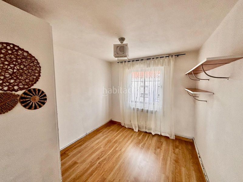 Foto d50bcb51-edcf-4c8d-a6e2-b740ddbe9342. Appartamento con riscaldamento in Bañeza (La)