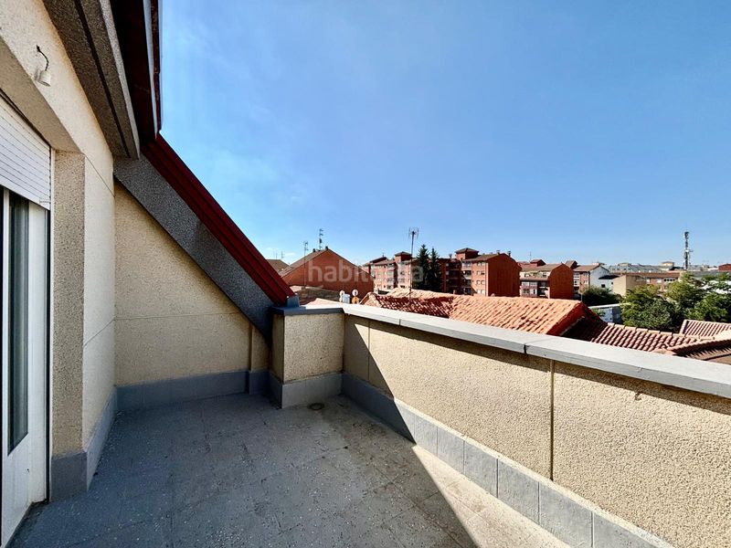 Foto b8e4cd3f-57e1-456a-9776-c8d4f8499cdd. Ático atico centrico en Bañeza (La)