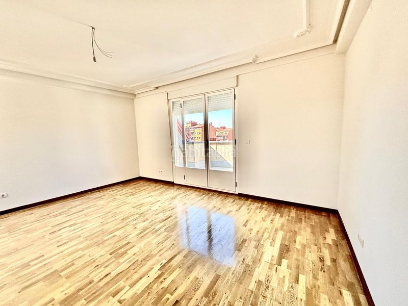 Foto d29b5851-502b-427e-818a-45c55f540364. Ático atico centrico en Bañeza (La)