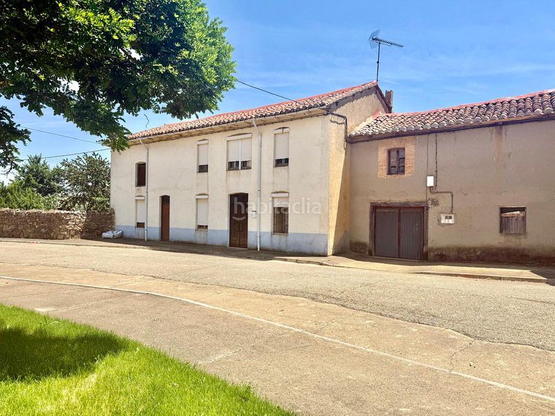 Foto 2d654ec0-d77e-4405-bd88-05541a5c1c19. Casa a Villamontán de la Valduerna