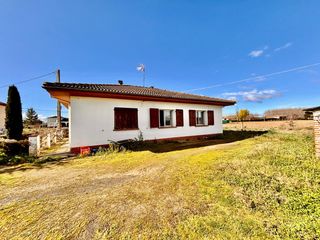 Casa  Calle la barraca. Casa con finca de 2900m² y finca rustica