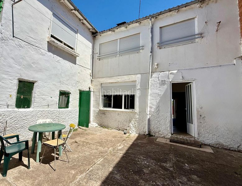 Foto ee0961f4-ae50-4a04-bc04-ea4af60ba1b2. Casa amb calefacció a Bañeza (La)