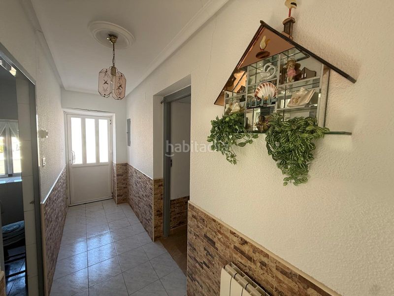 Foto b4473cd2-ce24-4b3e-b3d4-d8deb1bce7b9. Masia amb calefacció aparcament a Valdefuentes del Páramo