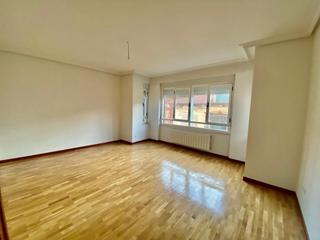 Flat in Calle astorga 28
