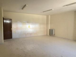Location Local commercial à Calle juan ramón jiménez 1. Alquilo local comerical 240m²