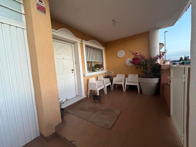 Foto b949e5a7-0421-43c6-87de-8a72164346a1. Casa pareada chalet pareado con garaje en los alcazares en Alcázares (Los)