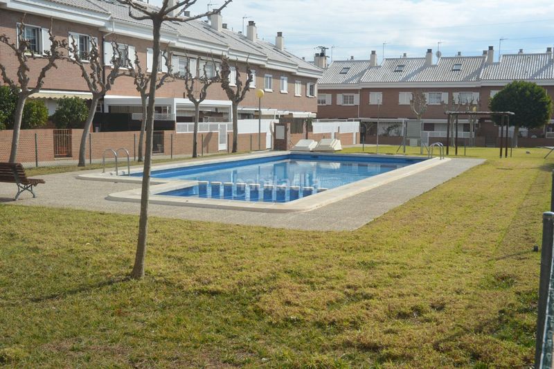 Foto 21081236-4058-4cc0-8b14-7a7c4d7b0fb1. Location duplex avec parking piscine dans El Puntal Murcia