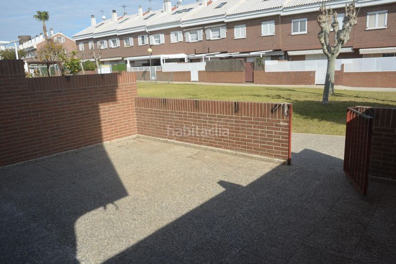 Foto d14e4292-b4ad-42ae-986a-7183f3fd176e. Location duplex avec parking piscine dans El Puntal Murcia