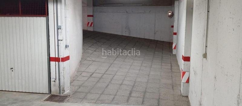 Foto f33c1c0d-39a0-444a-8e9d-13abd1480224. Aparcament cotxe a El Palmar Murcia