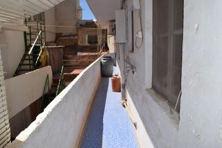 Appartamento  Calle rosario del. Amplio piso en samaniego, alcantarilla  oportunidad de reforma