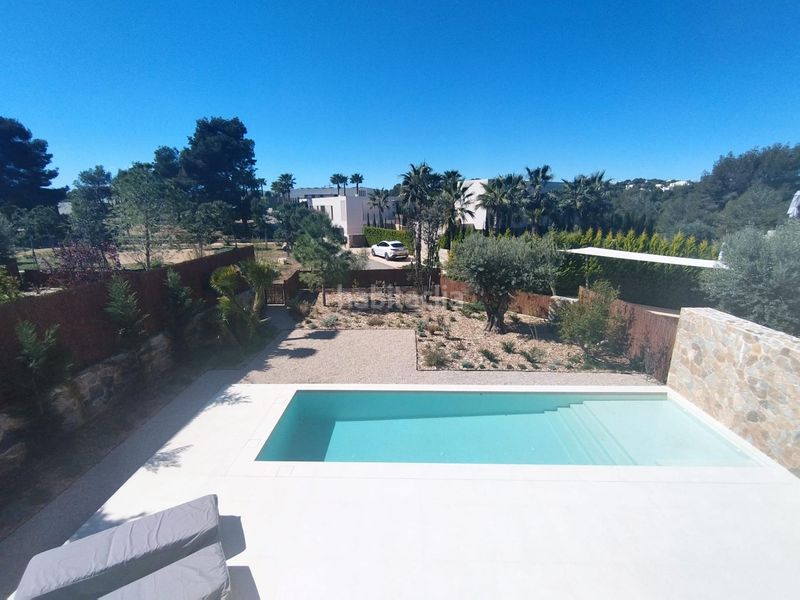 Foto 2de549b7-2213-4140-bf43-a230d84b08c5. Xalet amb calefacció aparcament piscina a Villamartín-Las Filipinas Orihuela