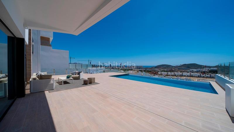 Foto 1f3e4ec2-5bd0-48f7-97eb-58270669beed. Maison avec parking dans balcón de Finestrat-terra marina Finestrat