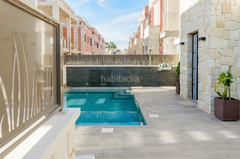 Foto bd9b6f49-3498-4b8d-aba0-8d23c4d2e2c6. Casa amb aparcament a Montesinos (Los)