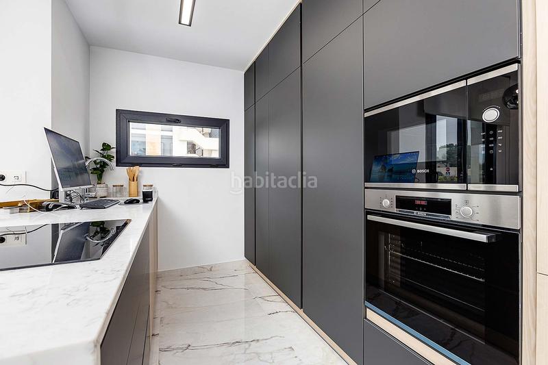 Foto db880762-33e5-40f4-8b7a-3ecfb51d7e81. Apartament amb piscina a Los Almendros Orihuela