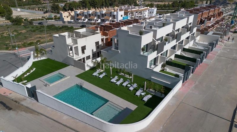 Foto 4dd6103e-3cf7-4604-b522-76267384e610. Xalet amb piscina a Cox