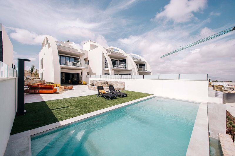 Foto 40df9a75-35b0-41ef-9e0f-39c3fd6e26b6. Casa amb piscina a La Marquesa Rojales