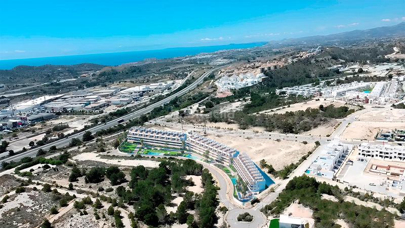 Foto 2c252fe7-ecdb-47ba-adaa-0926d58dc0af. Apartament amb aparcament piscina a balcón de Finestrat-terra marina Finestrat