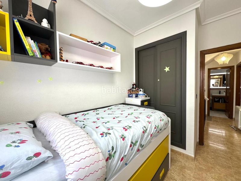Foto a00b57b3-08bc-42f4-813e-01a170e2df6e. Chalet en Los Almendros Orihuela