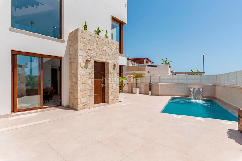 Foto bf9a0f05-4bd8-45d4-aaf4-0a38cec76a5a. Casa en Cala Marqués Vera