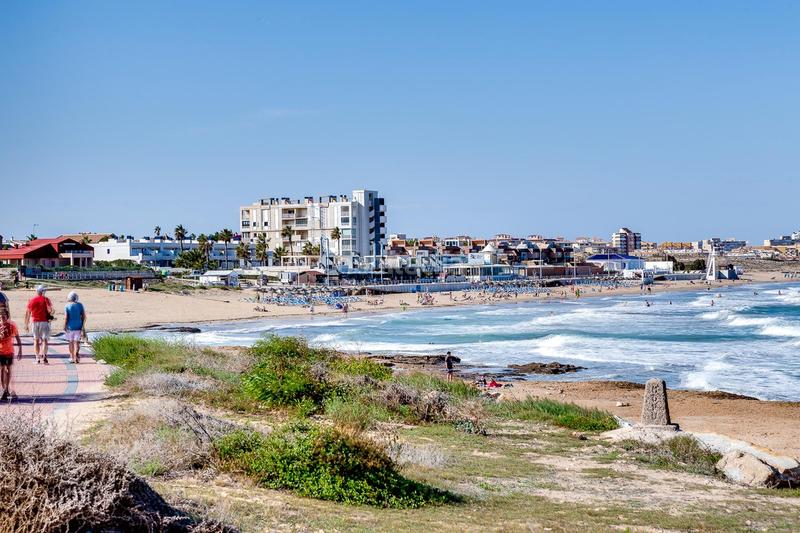 Foto 29512780-6333-4ef6-8870-9730f5280d6f. Apartment with parking pool in Cañada del Molino Torrevieja