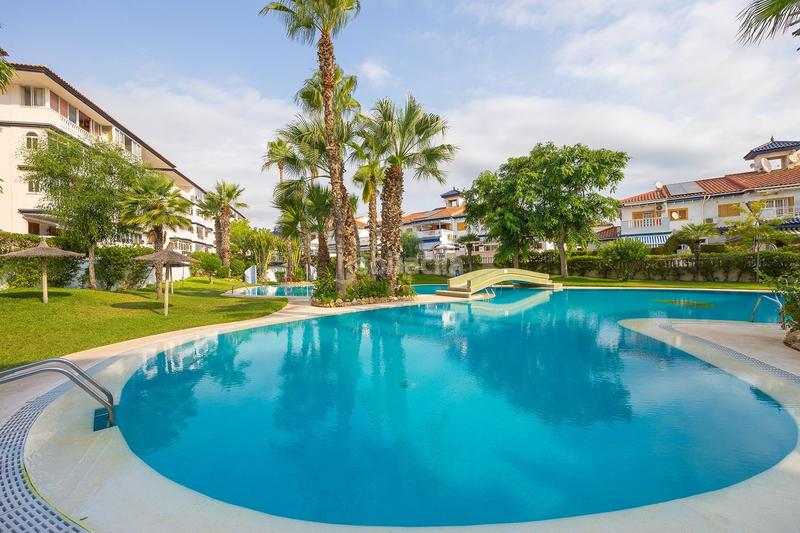 Foto 5bcc6b2d-fc92-4ff7-be77-0d985ac5609a. Apartment with parking pool in Cañada del Molino Torrevieja