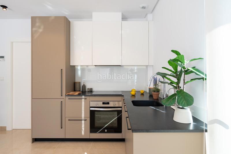 Foto c9548749-0648-4336-9a55-2b60d82b4ee6. Casa amb piscina a La Marina Elche / Elx