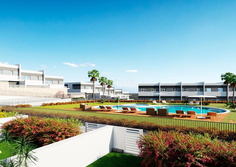 Foto 937d96f9-7559-48fb-8e66-e1f06551ee4d. Xalet amb piscina a balcón de Finestrat-terra marina Finestrat