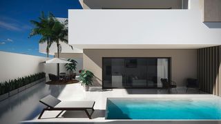 Haus in Pilar de la Horadada Ciudad
