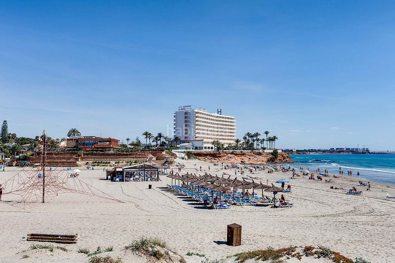 Foto 48e601fe-dc3a-43e5-860a-86ef39593490. Casa amb piscina a Zeniamar - Horizonte - La Campana Orihuela